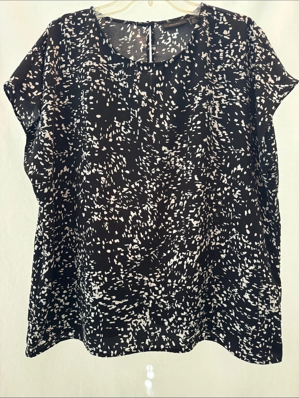 Halogen Abstract Short Sleeve Blouse in Black & White
